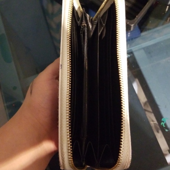 Wallet - Picture 2 of 4